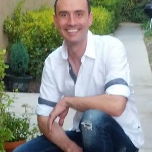 Meet your Posher, Troy